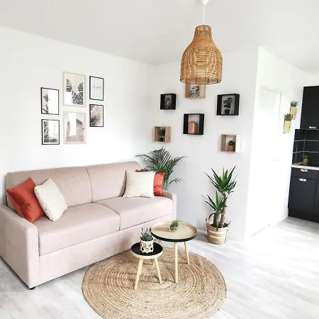 L'authentique *studio *parking Prive* *wifi*calme Apartamento